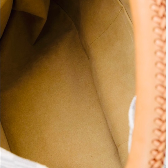 Louis Vuitton Artsy MM - Picture 5 of 5